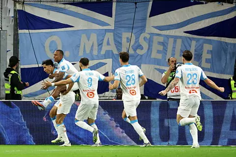 الدوري الفرنسي.. مارسيليا يكتسح نيس بخماسية ويقفز للصدارة